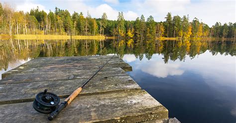 Sport fishing in Québec .